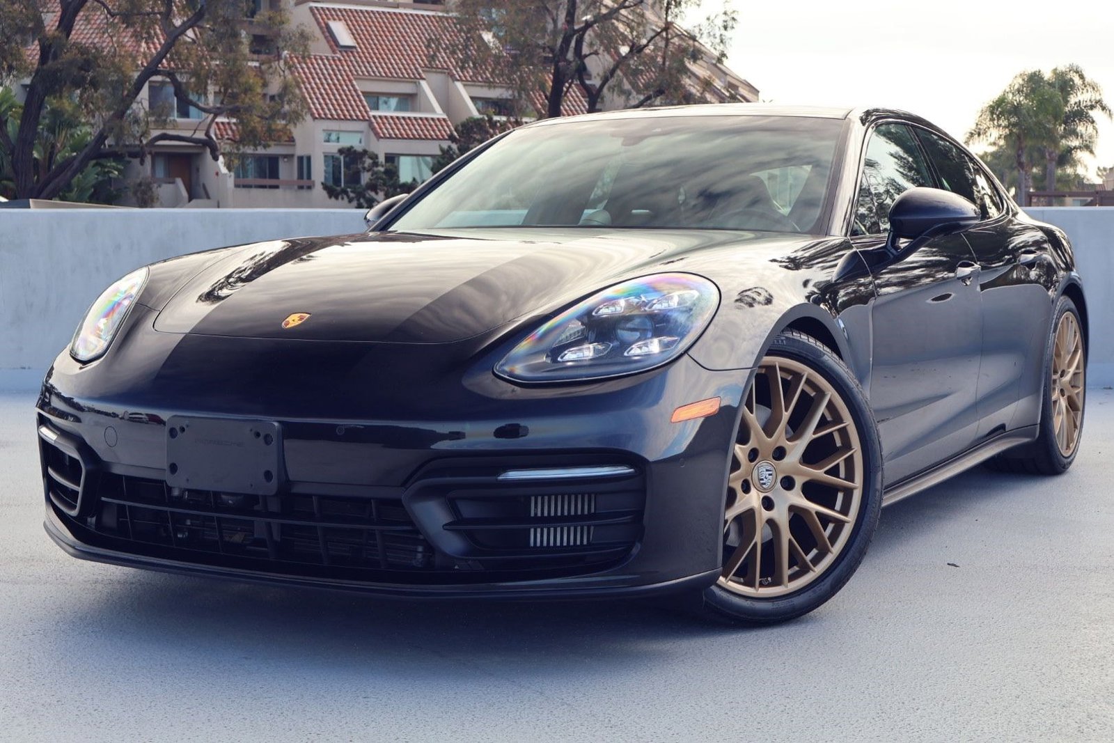 2022 Porsche Panamera Platinum Edition's photo