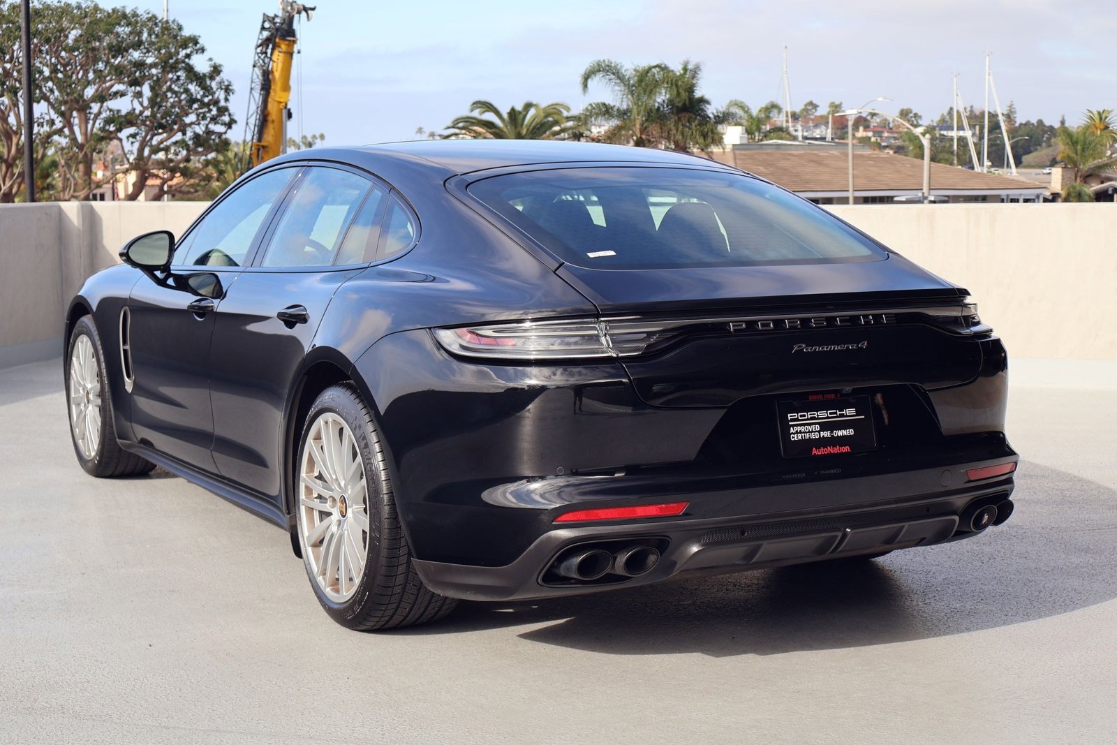 2023 Porsche Panamera Platinum photo 3