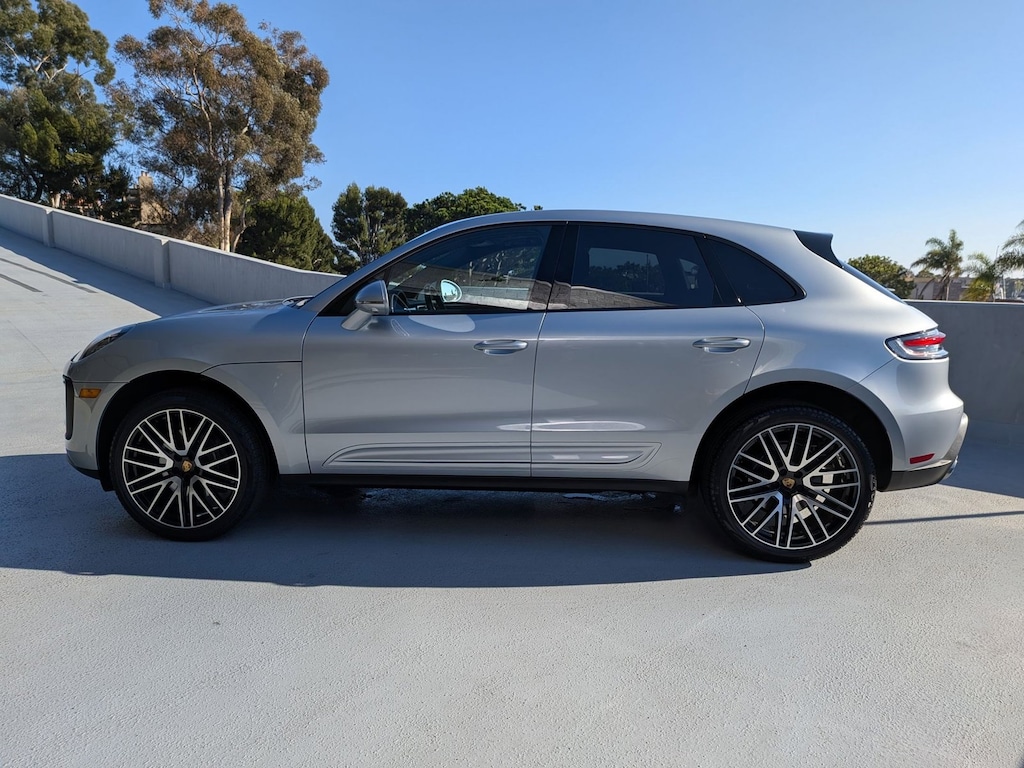 Certified 2025 Porsche Macan  SUV