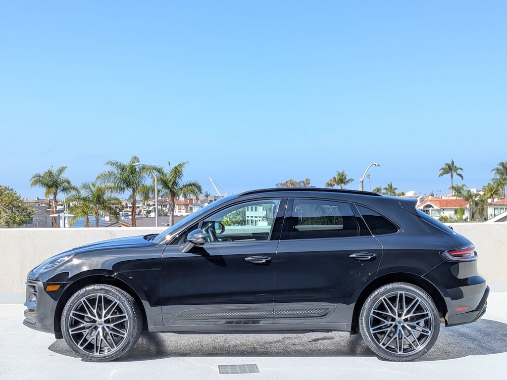 Certified 2024 Porsche Macan SUV