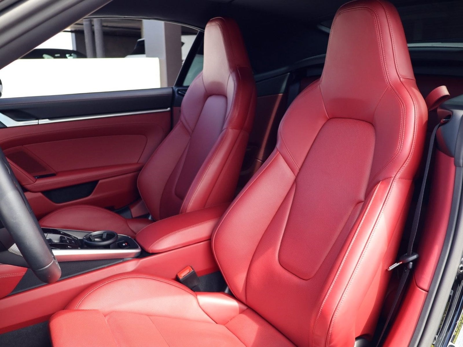 2024 Porsche 911 Carrera S photo 5