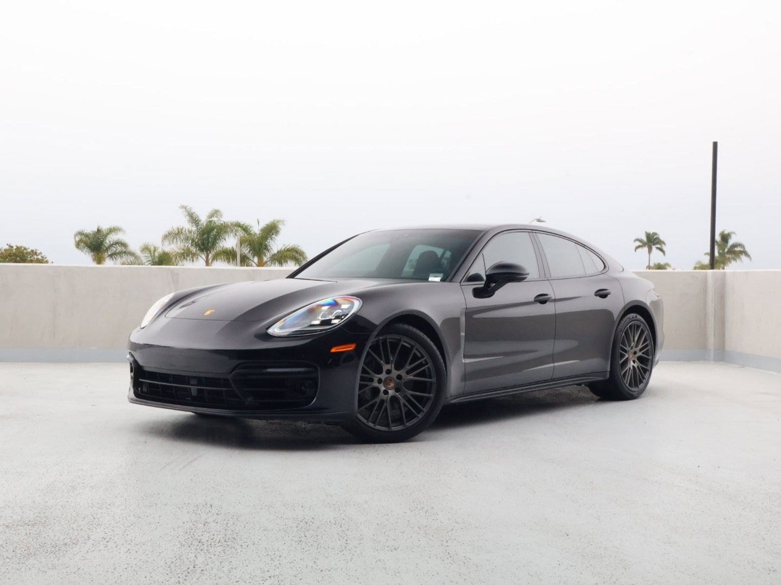 2023 Porsche Panamera Platinum Edition's photo