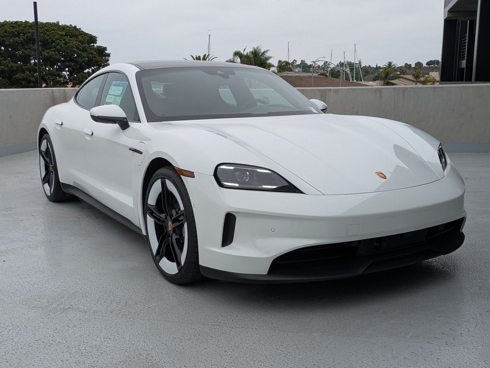 2025 Porsche Taycan Base - Photo 7
