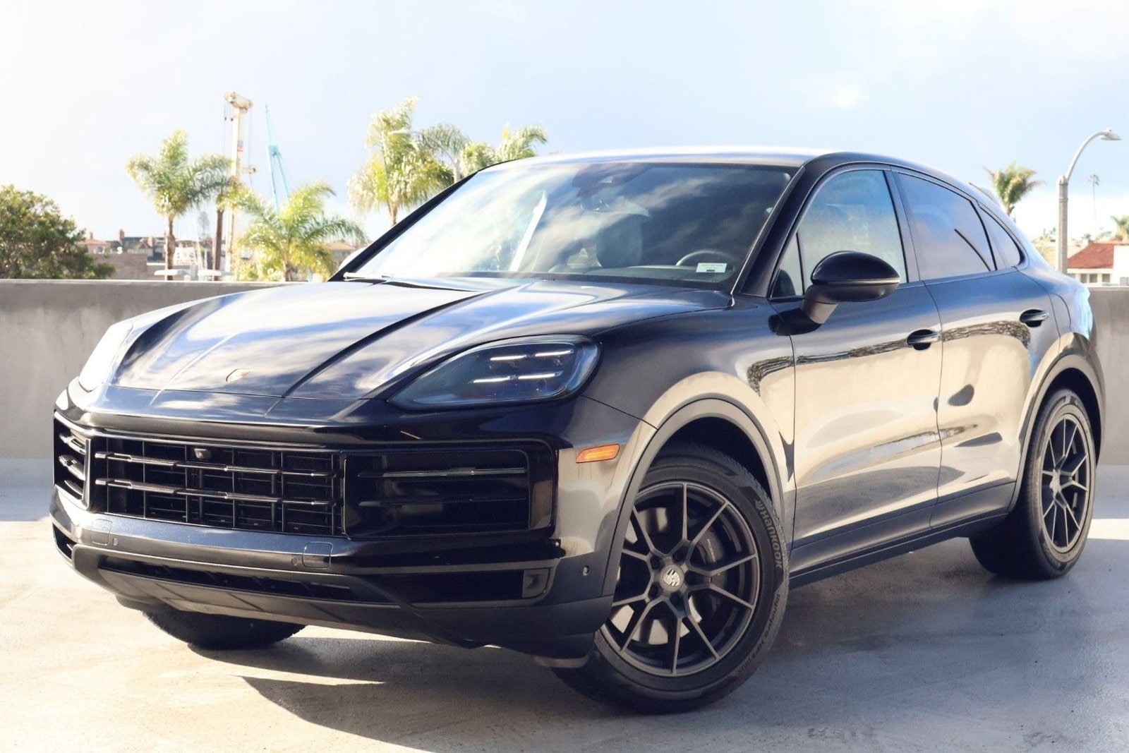 2024 Porsche Cayenne Coup Base's photo