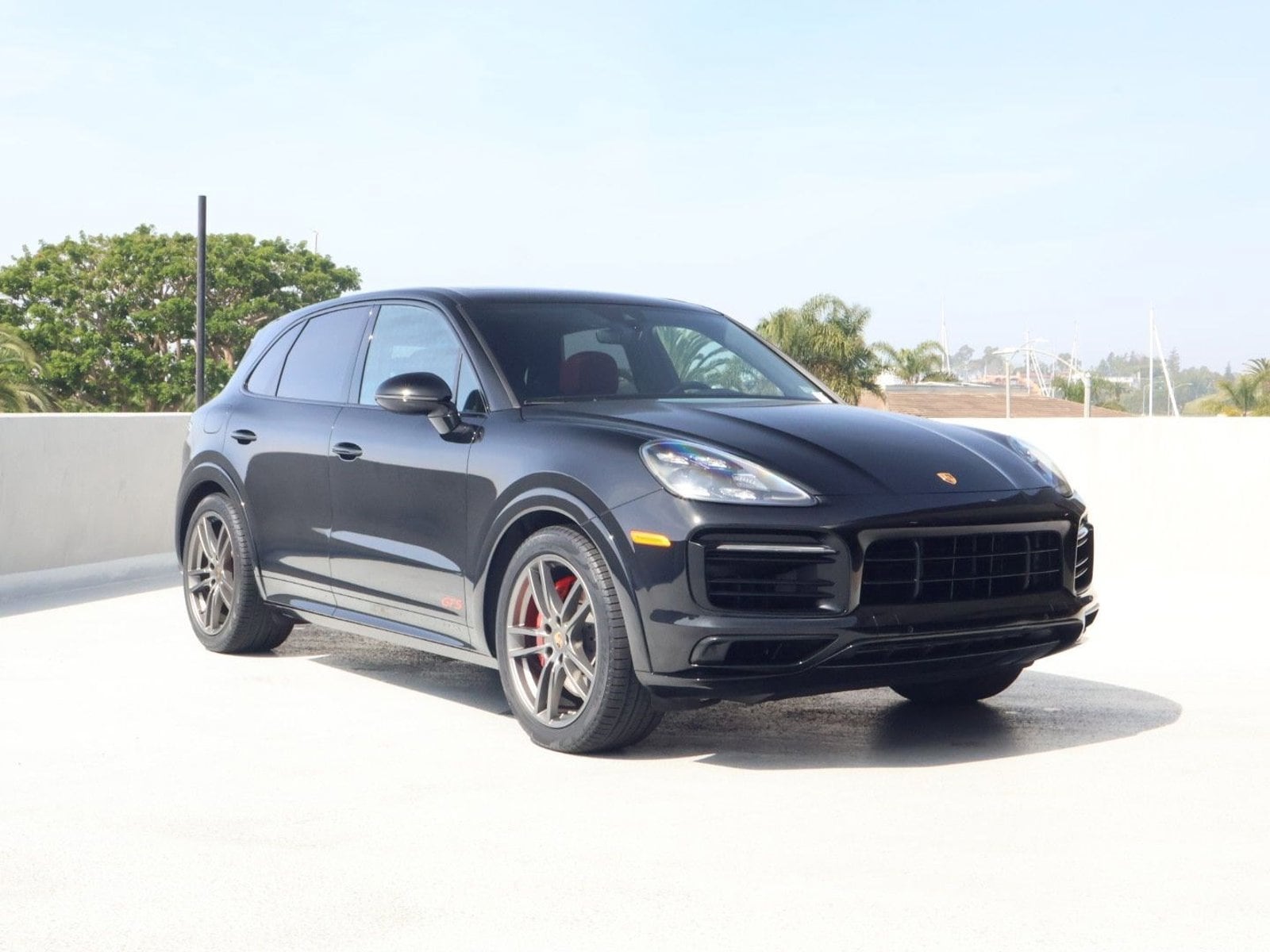 2023 Porsche Cayenne GTS photo 6