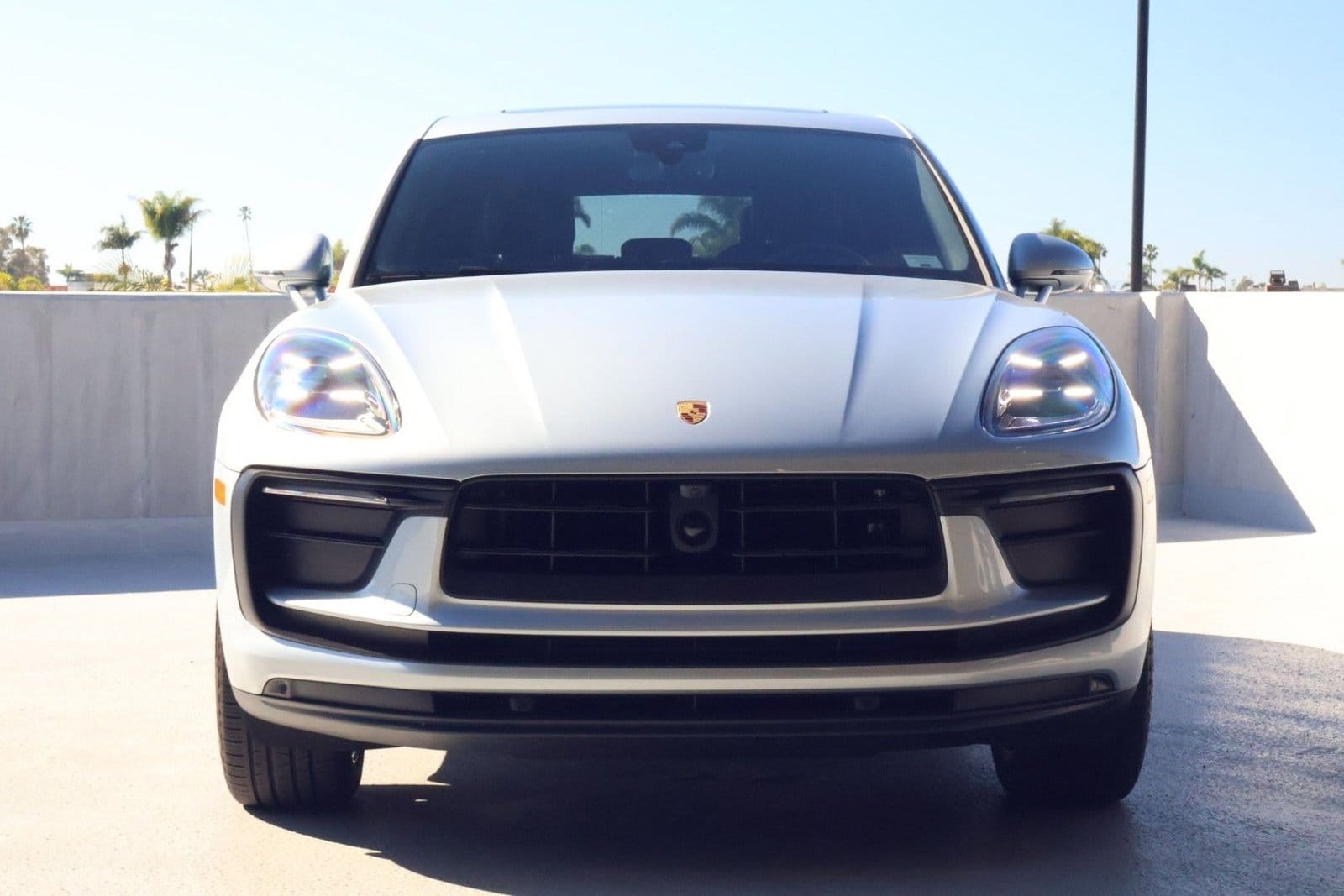 2025 Porsche Macan photo 5