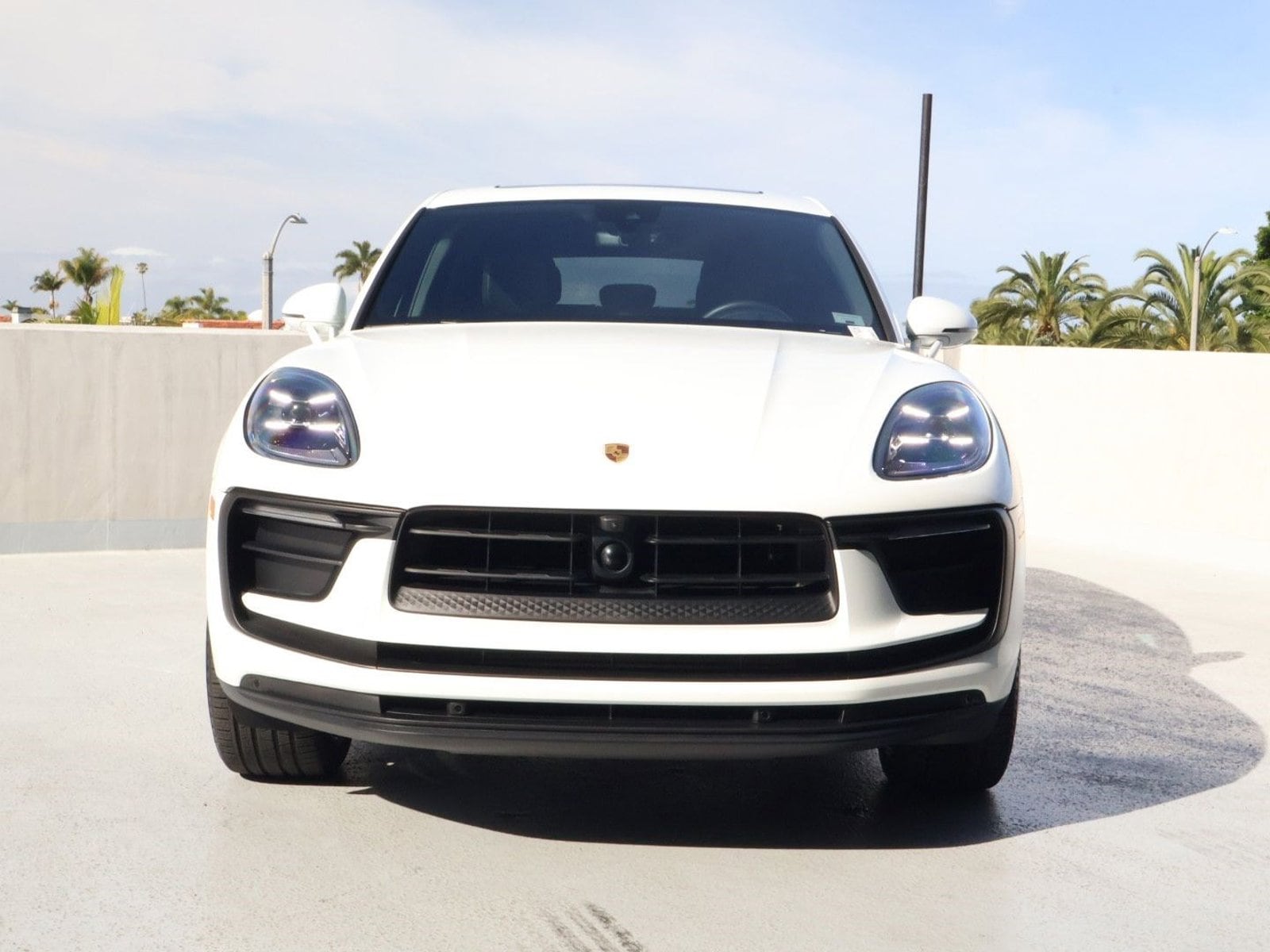 2025 Porsche Macan photo 5