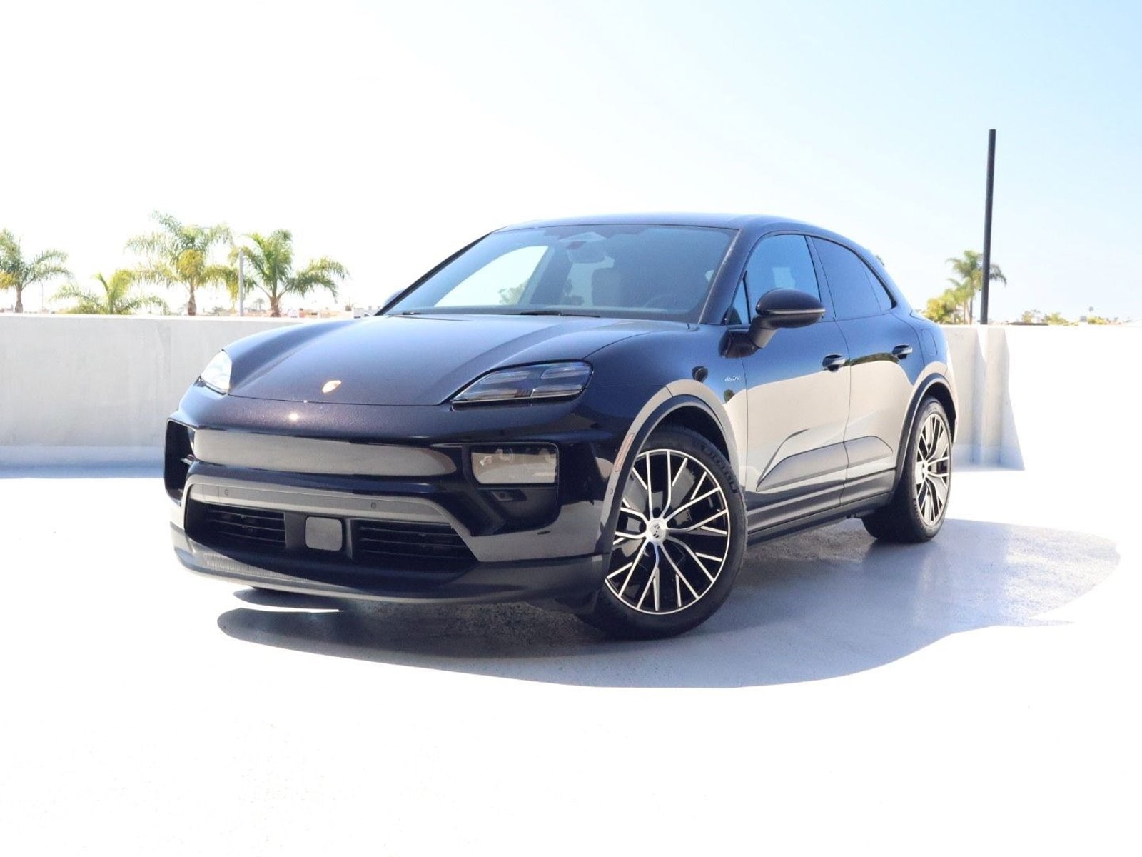 2024 Porsche Macan Base