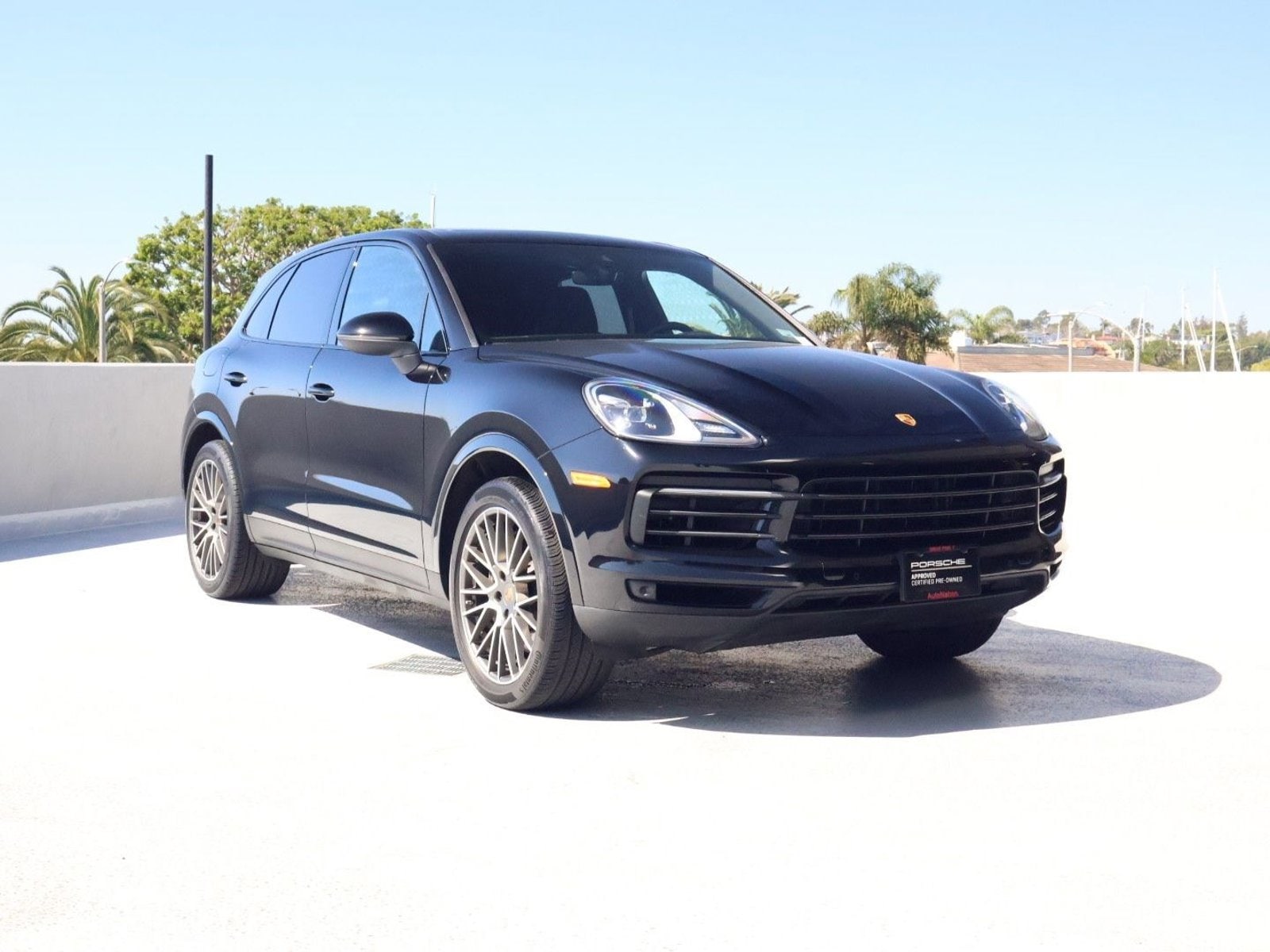2022 Porsche Cayenne Platinum Edition photo 6