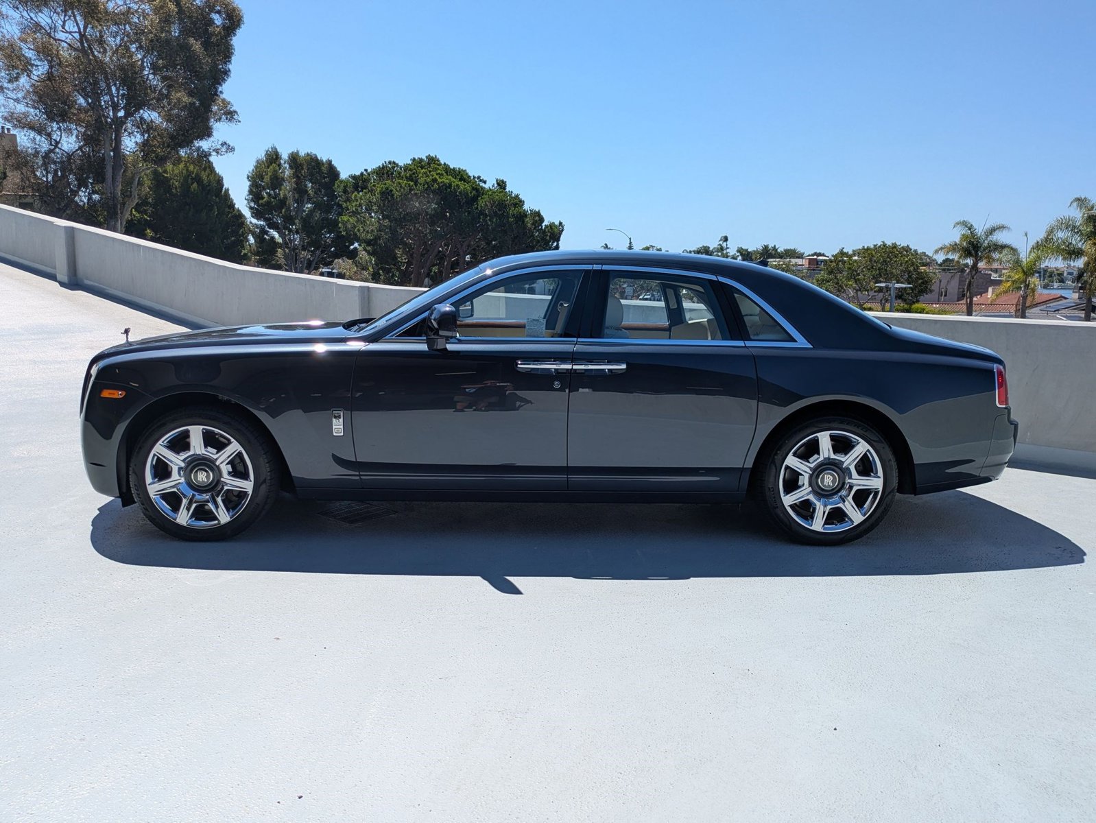 2010 Rolls Royce Ghost RR4 photo 2
