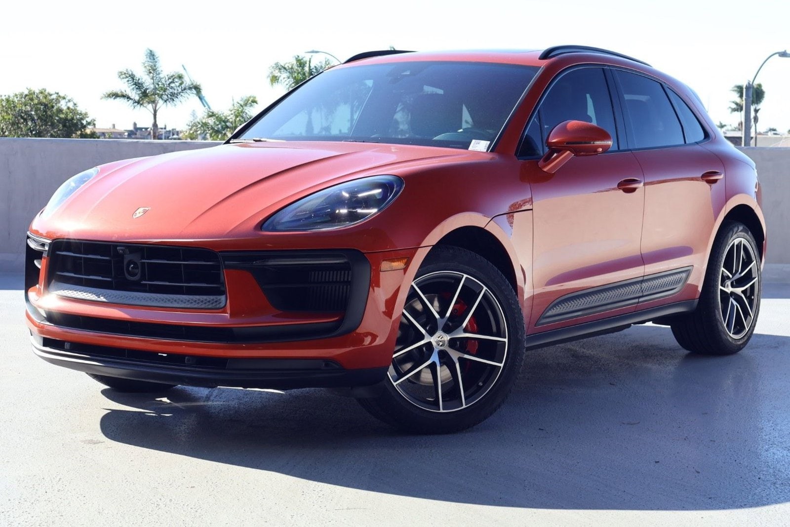 2022 Porsche Macan S's photo