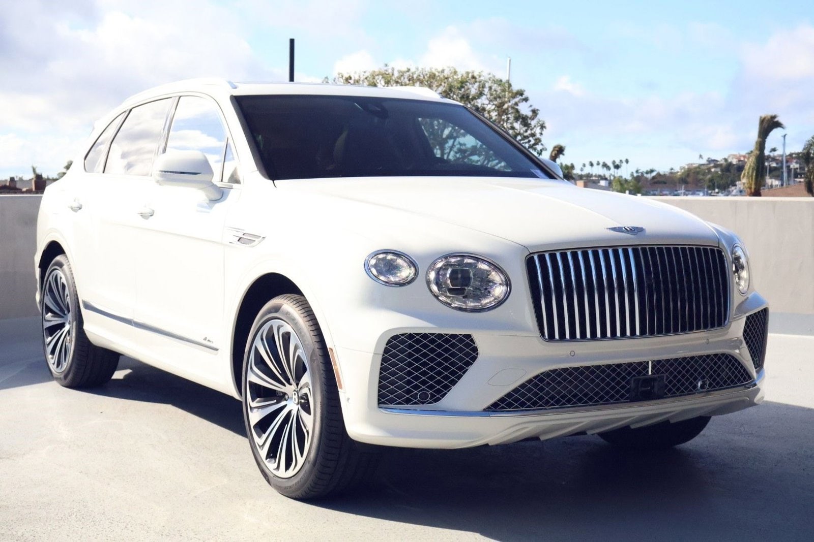 2025 Bentley Bentayga's photo