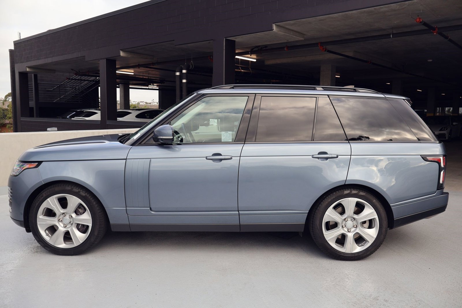 2019 Land Rover Range Rover SuperCharged photo 2