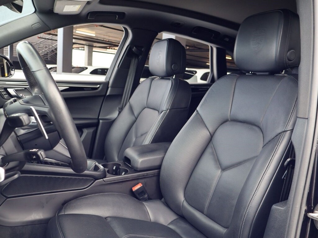 Certified 2025 Porsche Macan SUV
