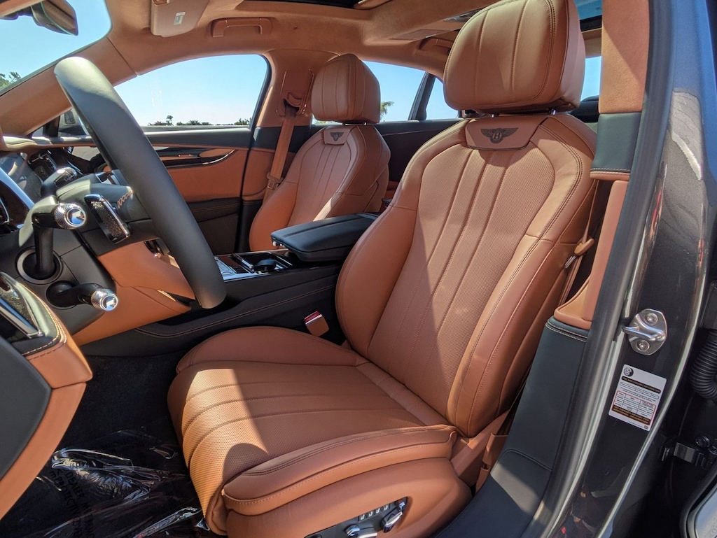 New 2025 Bentley Flying Spur Black Edition Sedan