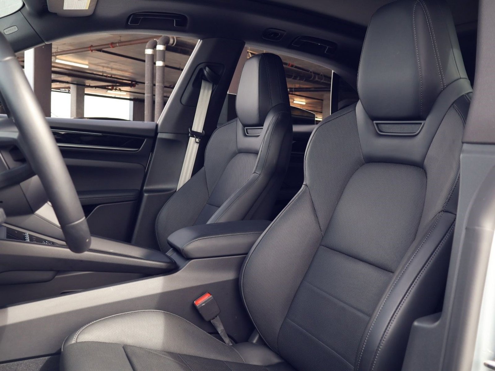 2025 Porsche Macan Electric Electric photo 4