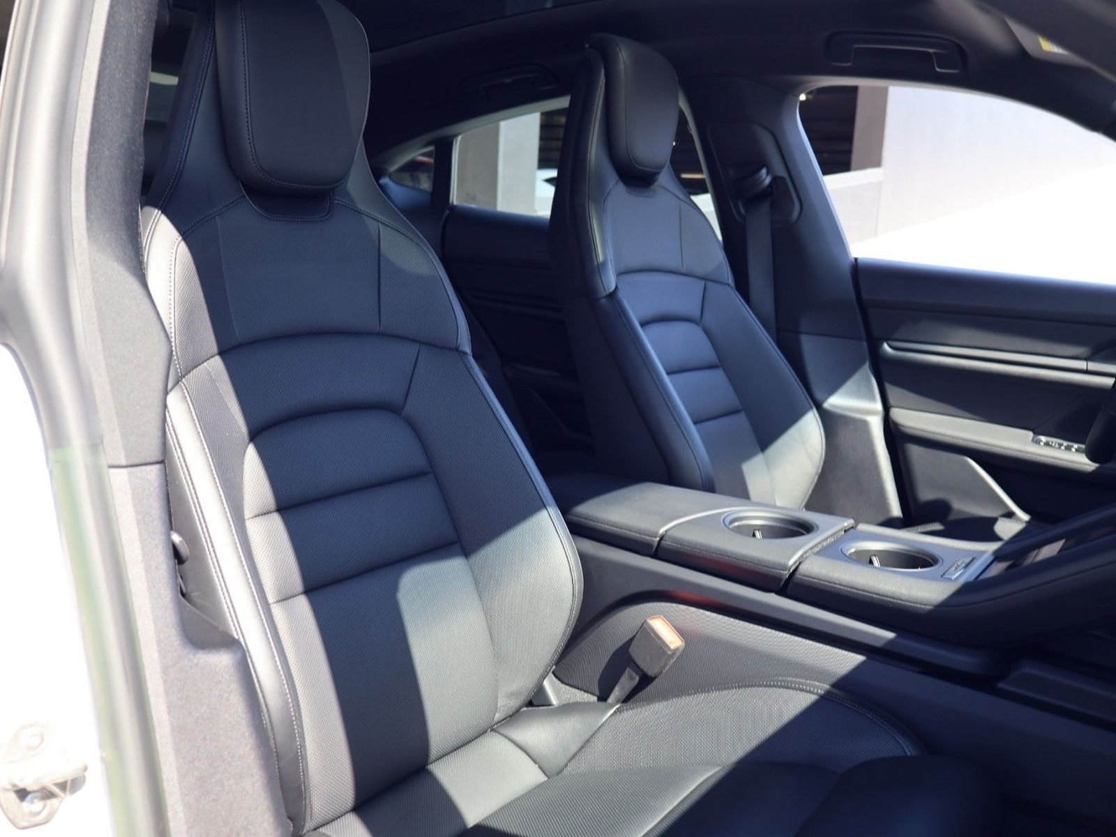 2023 Porsche Taycan S - Photo 23