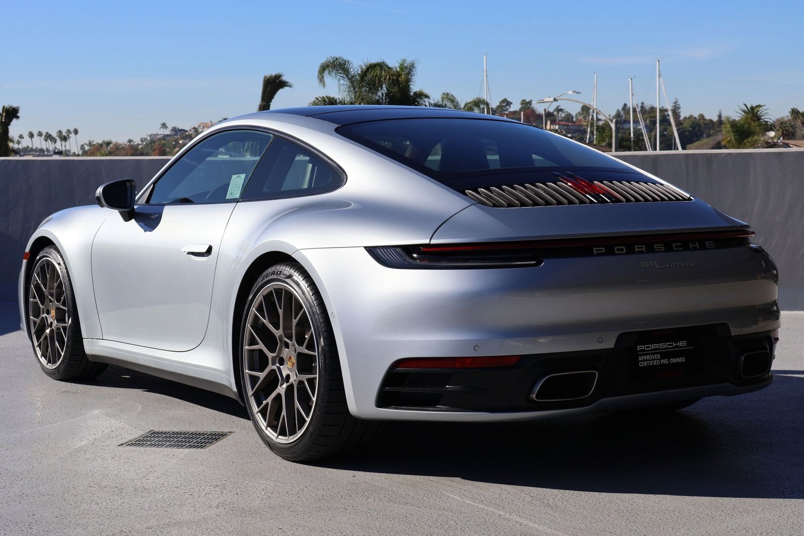 2022 Porsche 911 4 photo 3