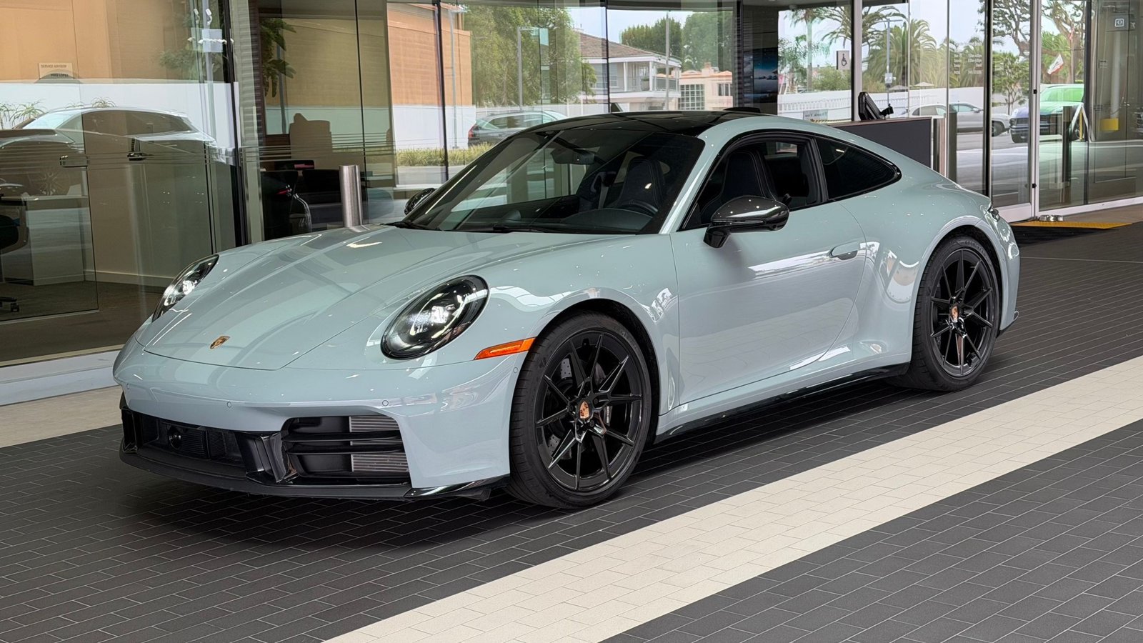 2025 Porsche 911