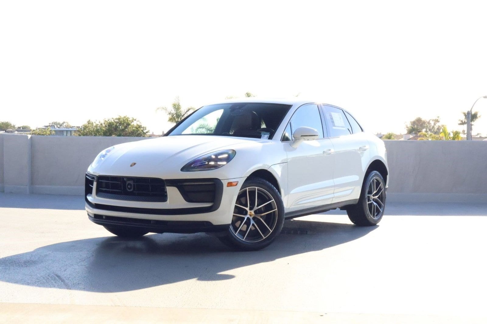 2025 Porsche Macan T