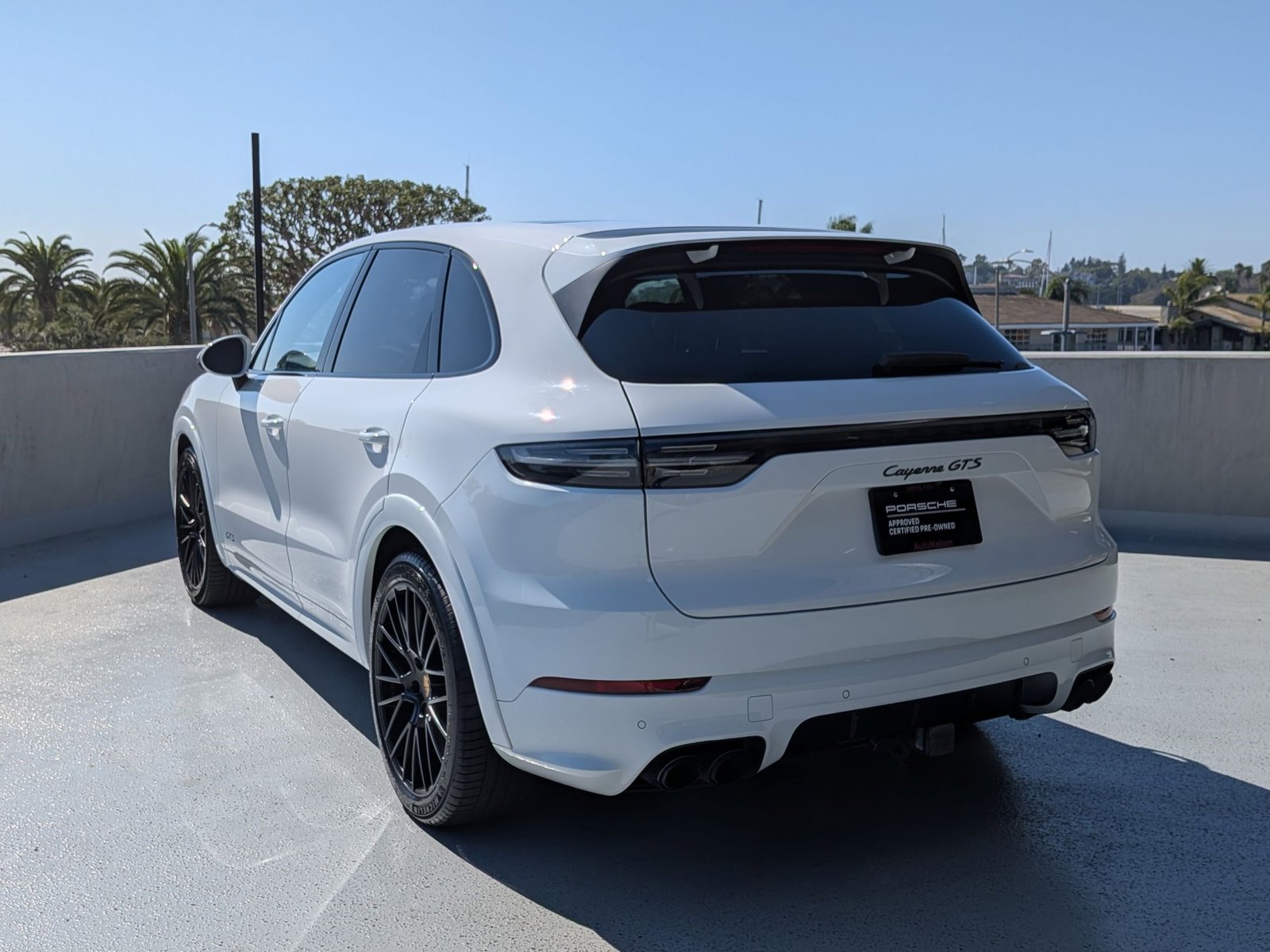2021 Porsche Cayenne GTS photo 2