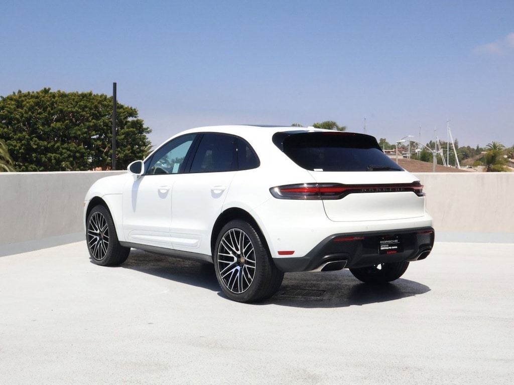 Certified 2022 Porsche Macan SUV