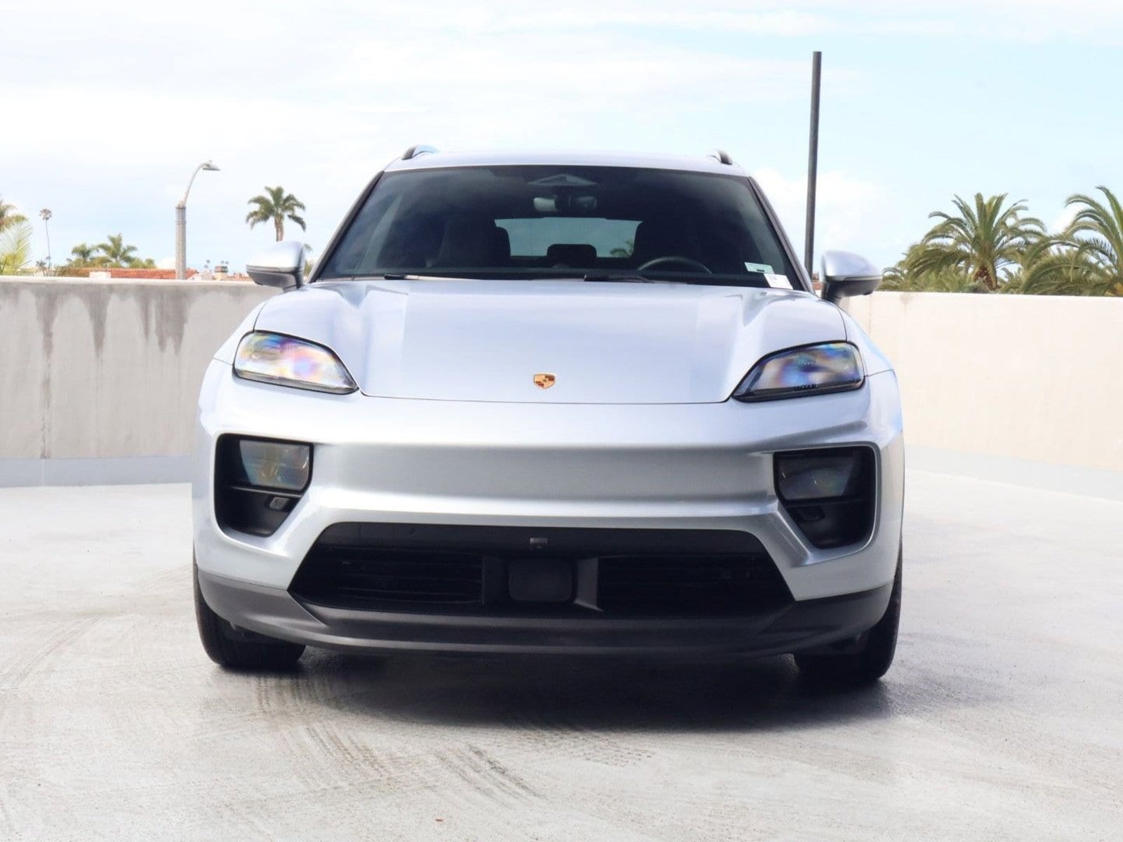 2025 Porsche Macan Electric Electric photo 5