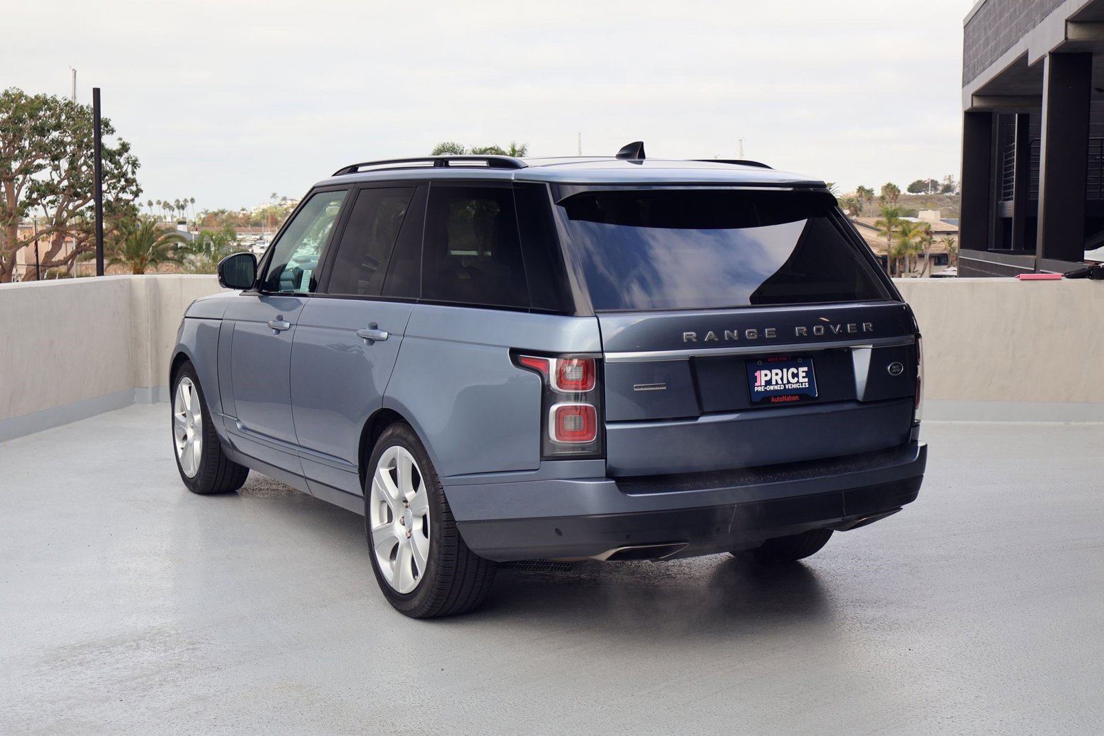 2019 Land Rover Range Rover SuperCharged photo 3