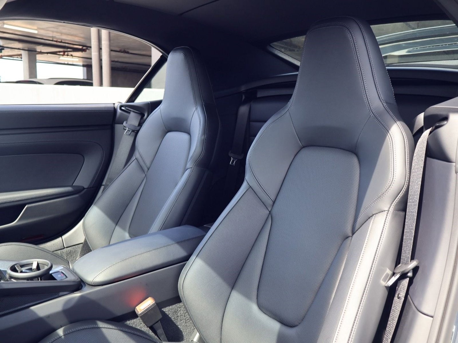 2026 Porsche 911 Carrera T photo 5