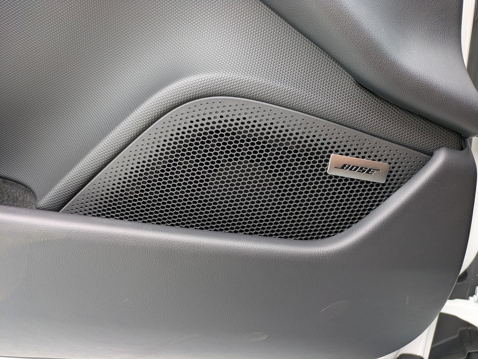 2025 Porsche Taycan Base - Photo 14
