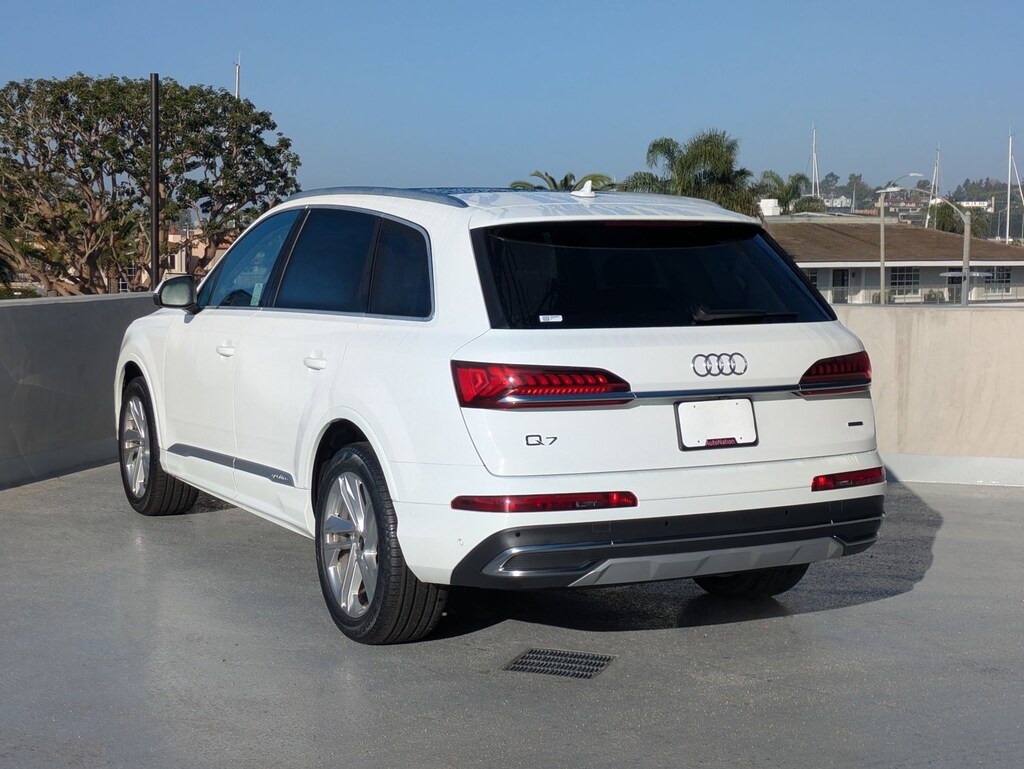 Used 2023 Audi Q7 Premium SUV