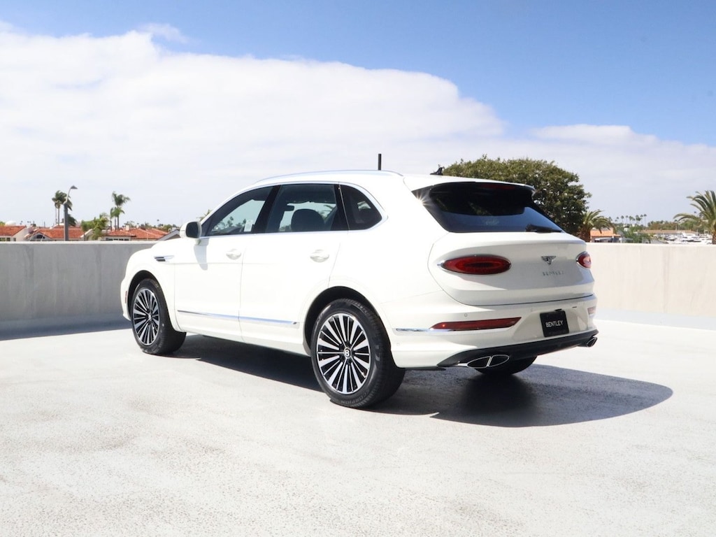 New 2026 Bentley Bentayga V8 SUV