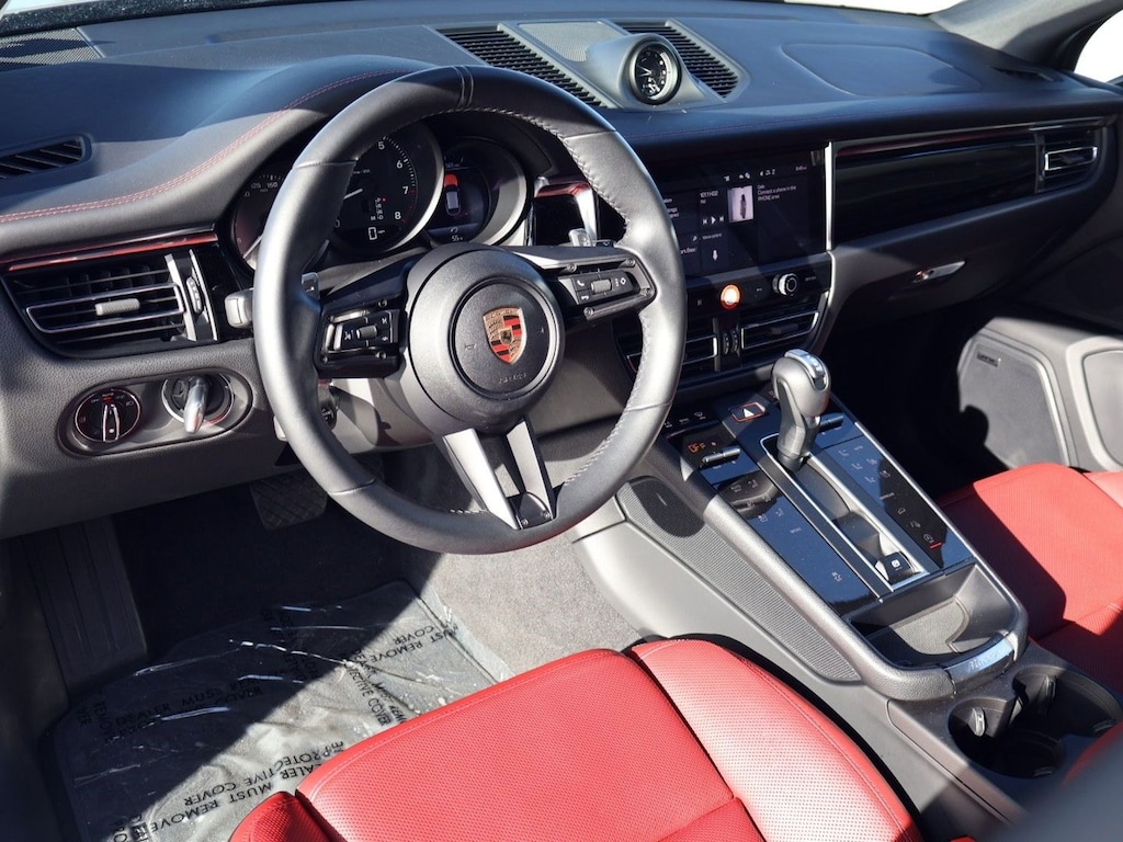 Certified 2025 Porsche Macan SUV
