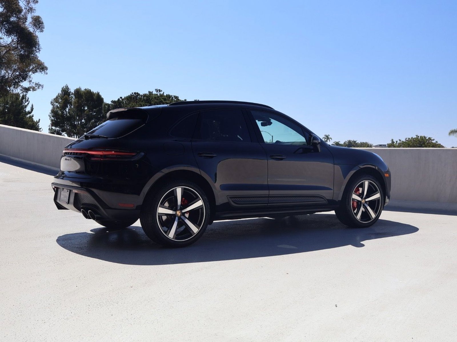 2022 Porsche Macan S photo 3