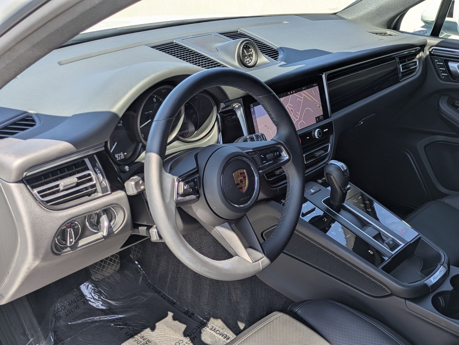 2022 Porsche Macan photo 4