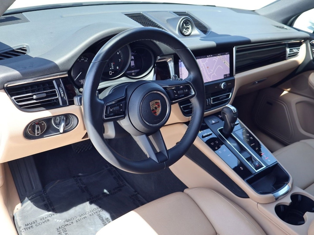 Certified 2022 Porsche Macan SUV