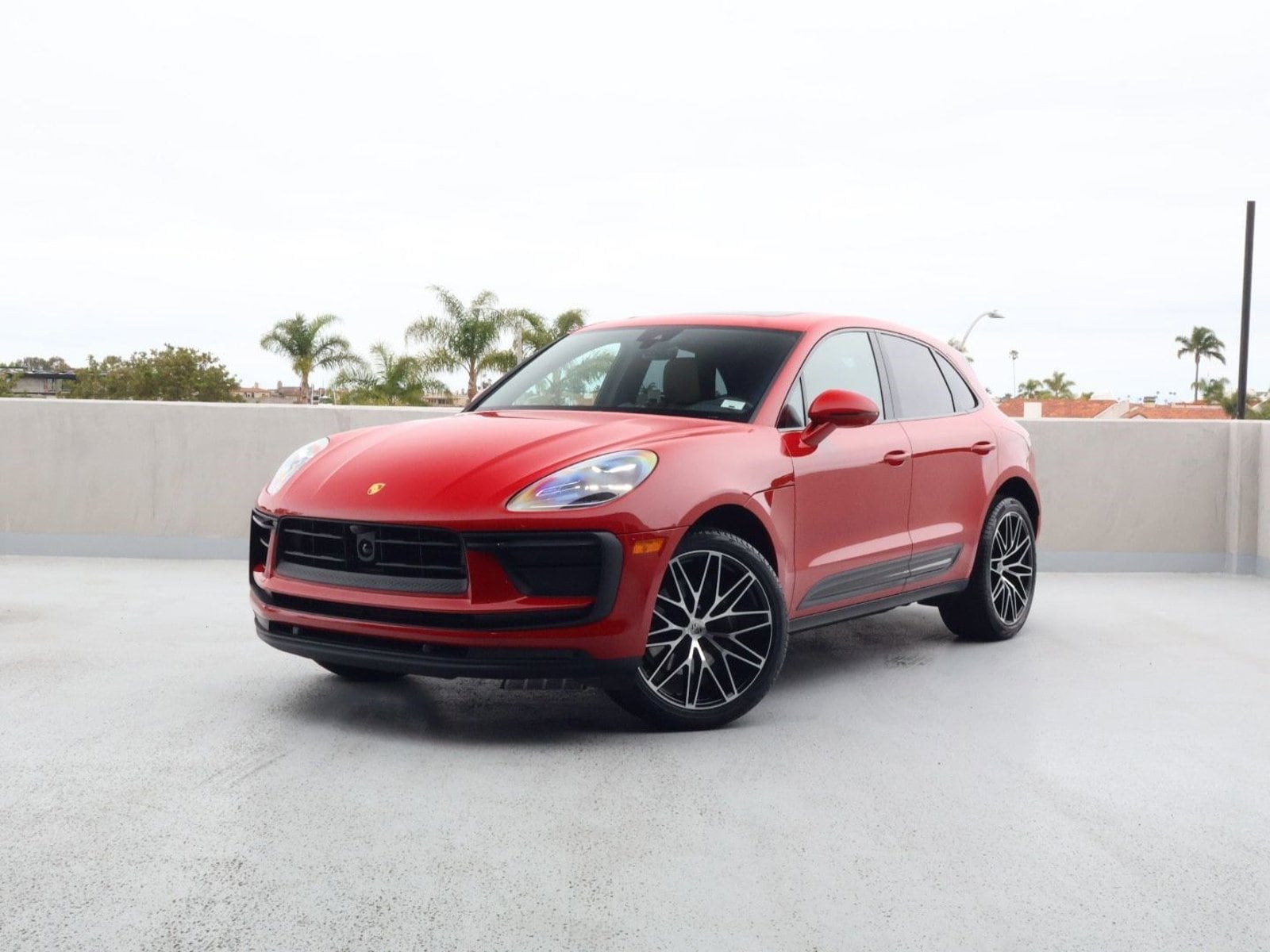 2025 Porsche Macan's photo