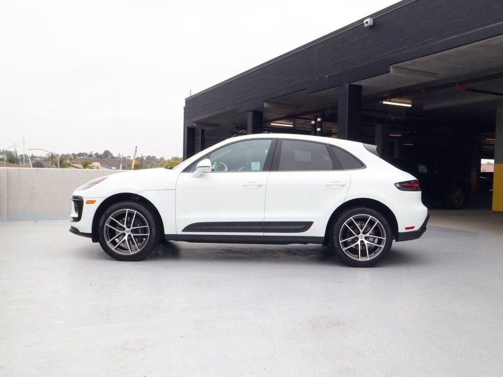 Certified 2025 Porsche Macan SUV