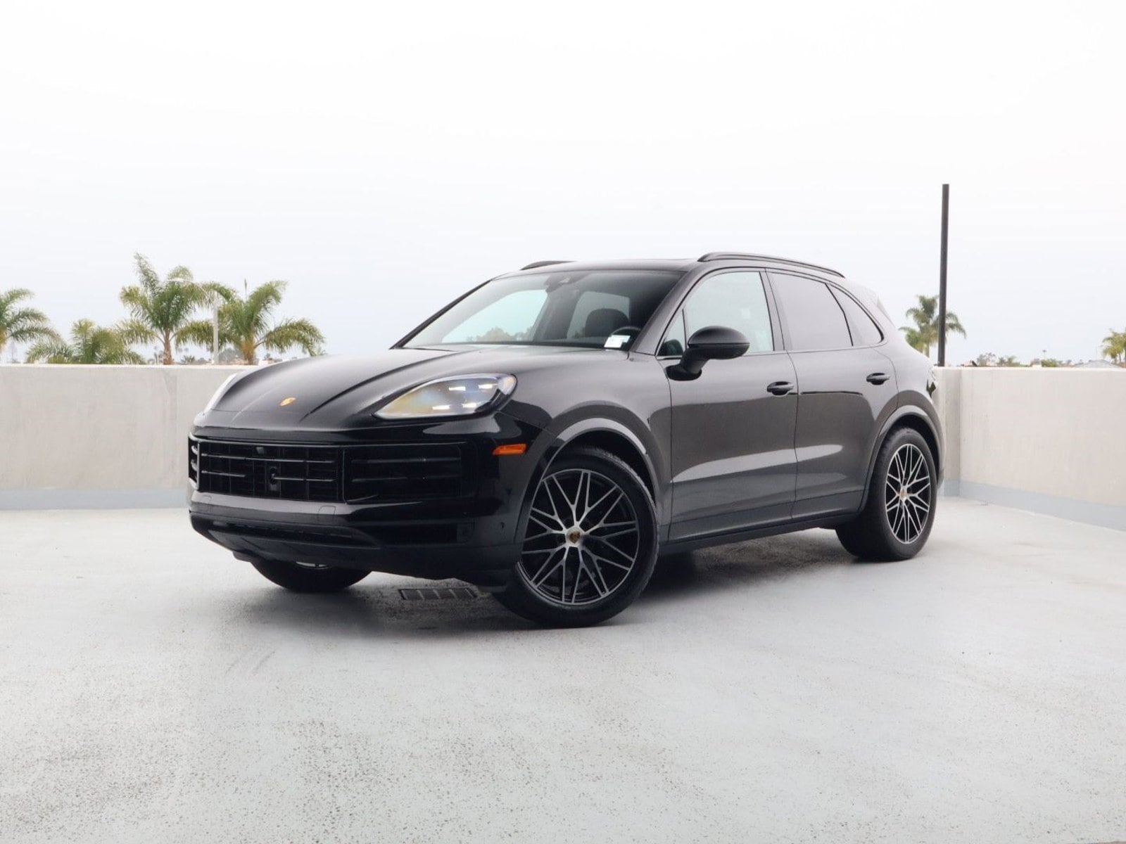 2024 Porsche Cayenne -'s photo