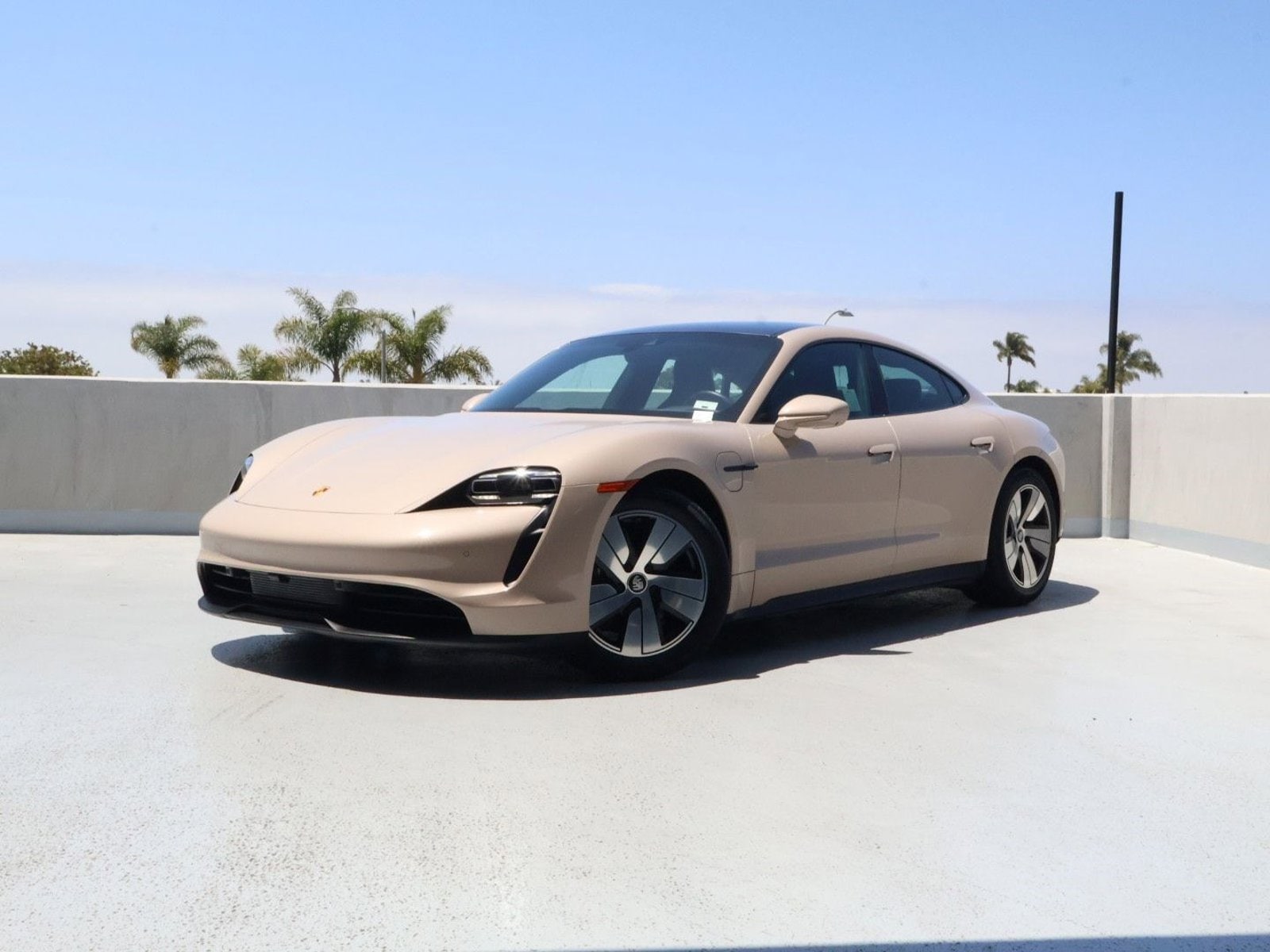 2023 Porsche Taycan -'s photo