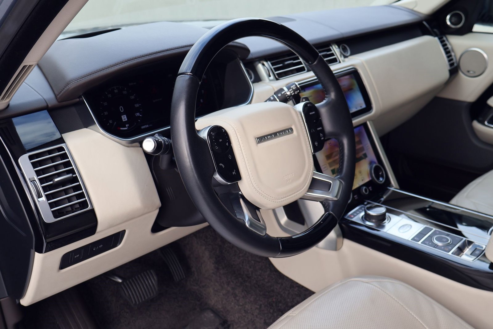 2019 Land Rover Range Rover SuperCharged photo 4