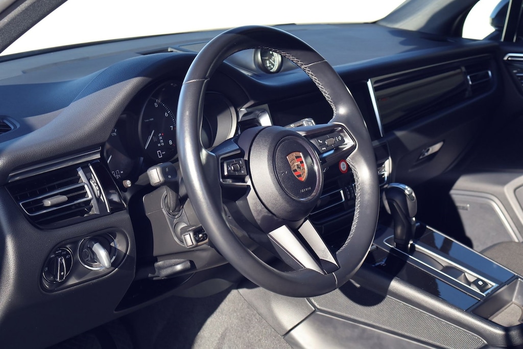 Certified 2024 Porsche Macan SUV
