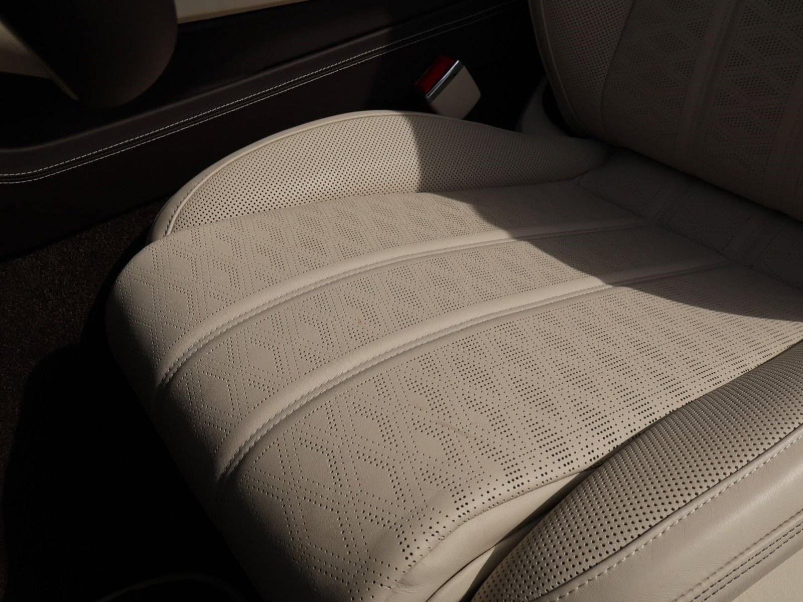 2025 Bentley Continental GTC Speed - Photo 9