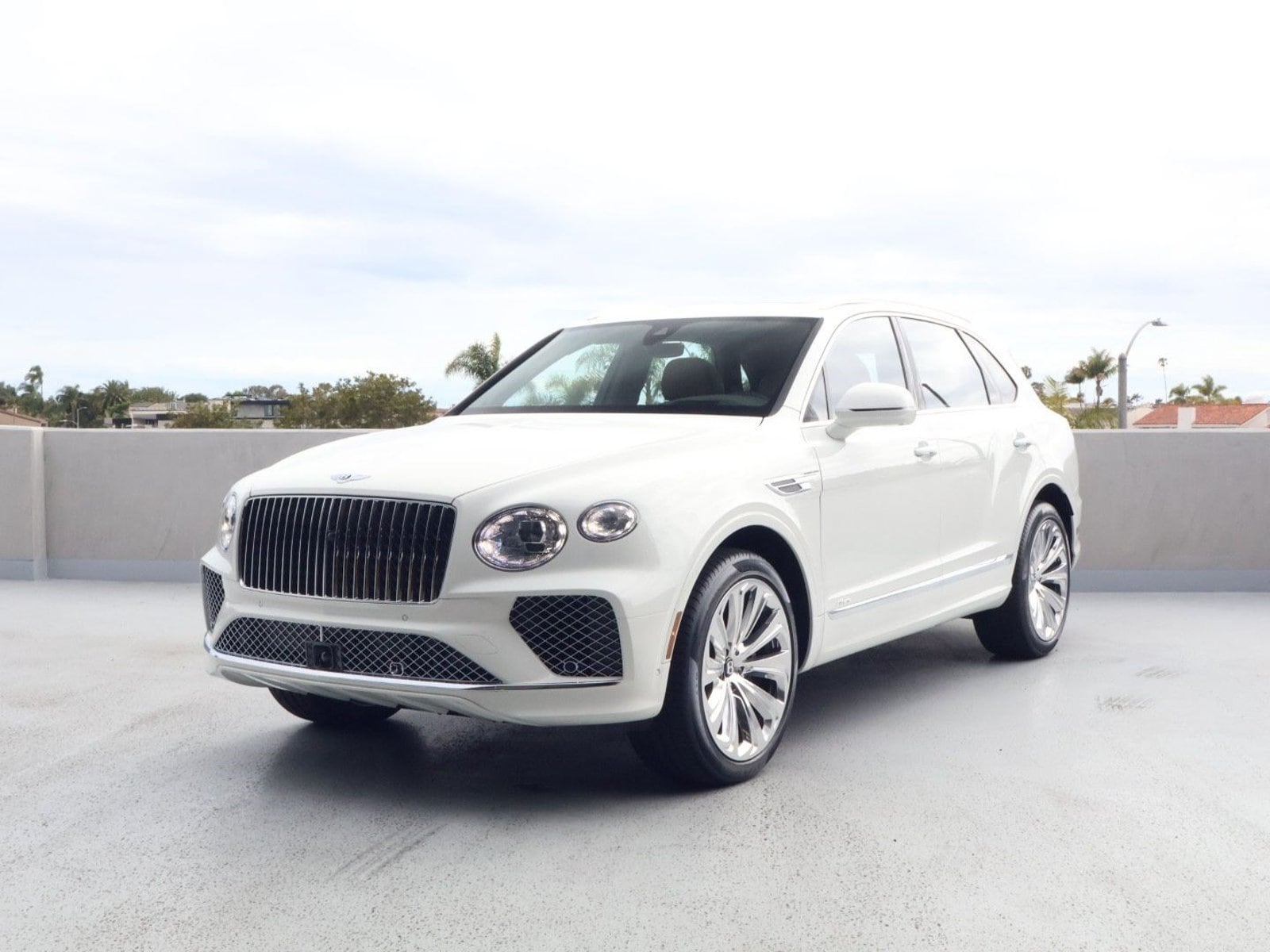 2026 Bentley Bentayga Azure's photo