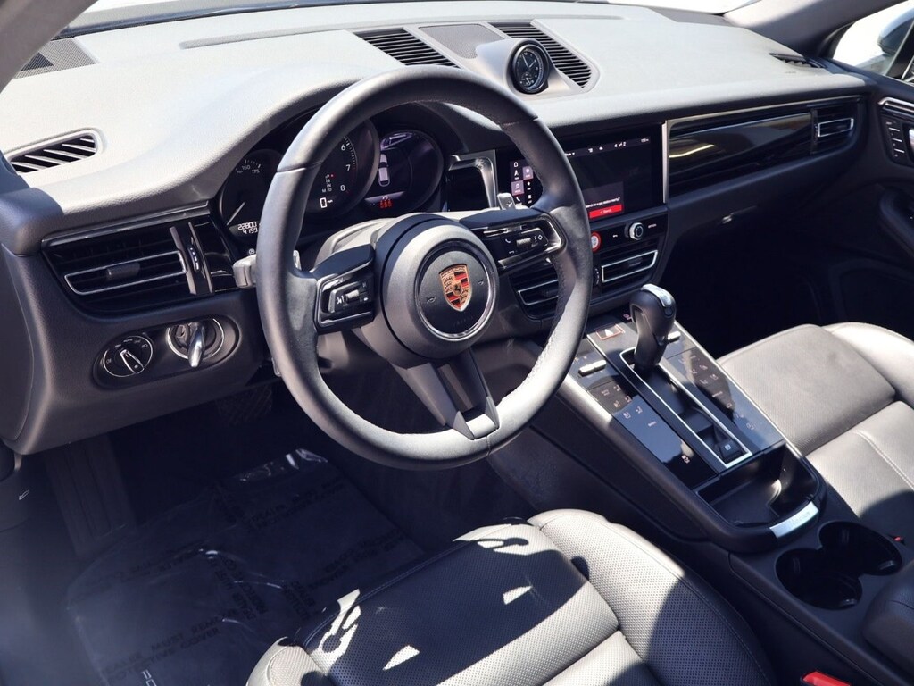 Certified 2024 Porsche Macan SUV
