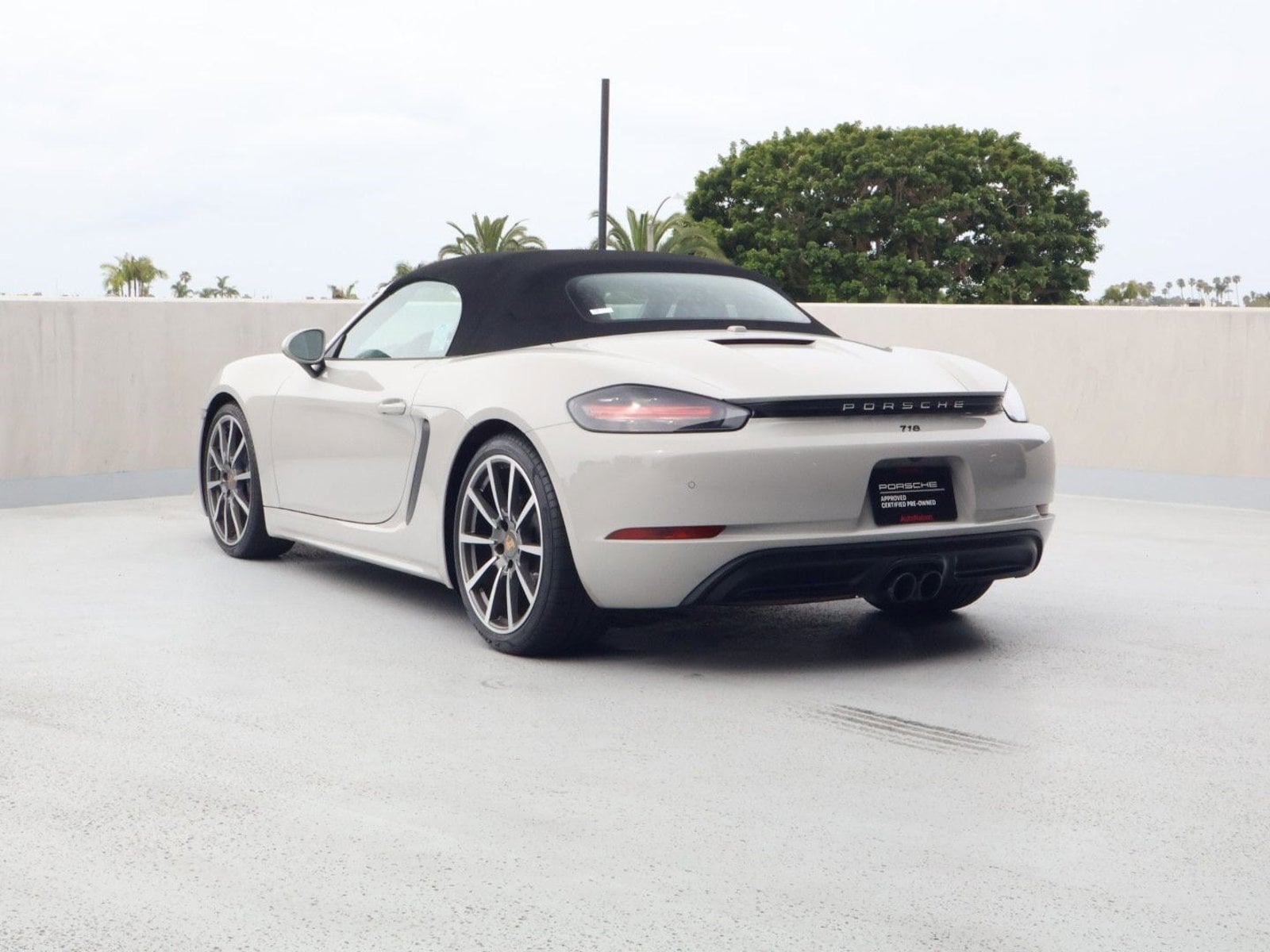 2023 Porsche 718 Boxster photo 2