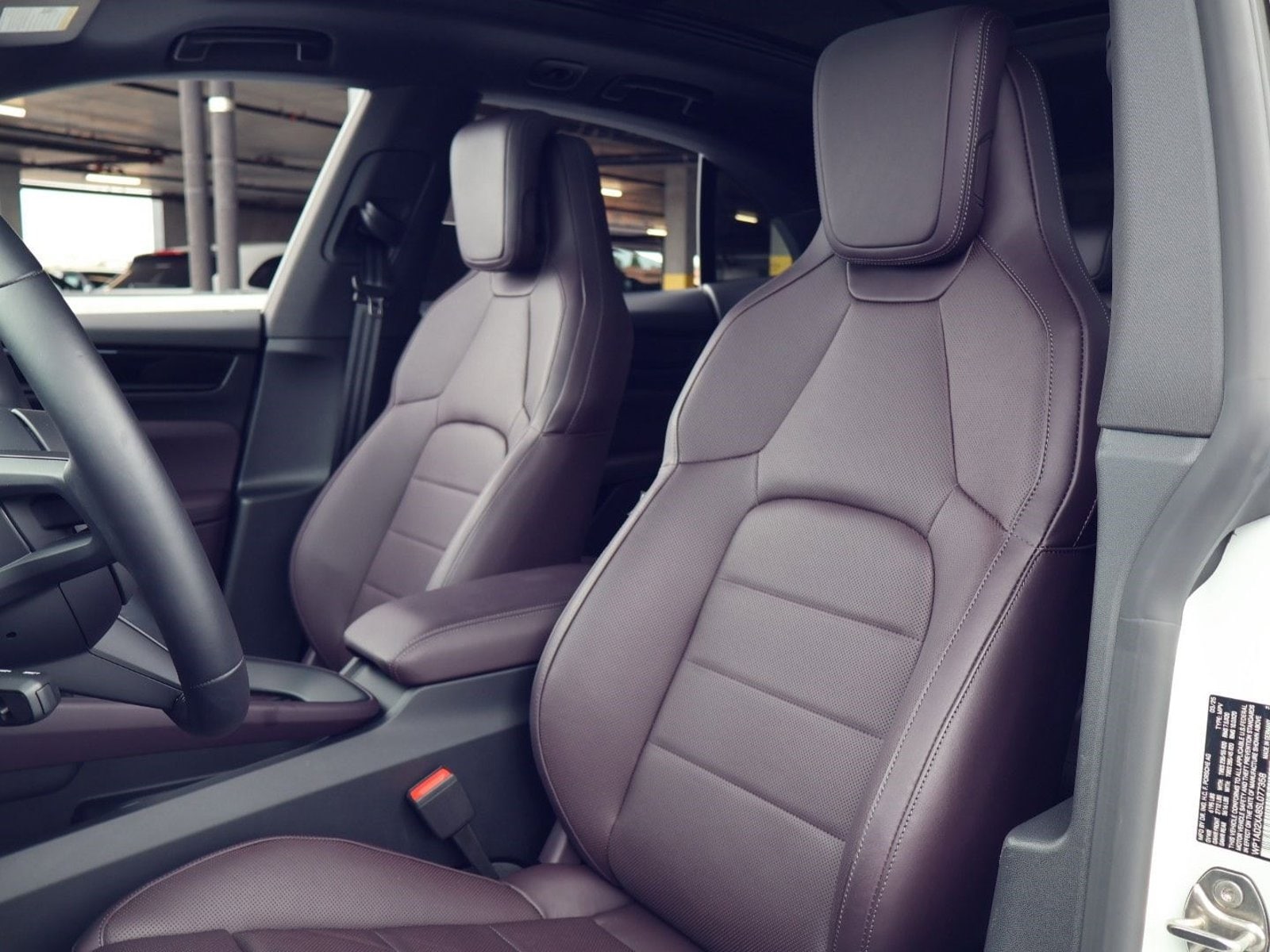 2025 Porsche Macan Electric Electric photo 4