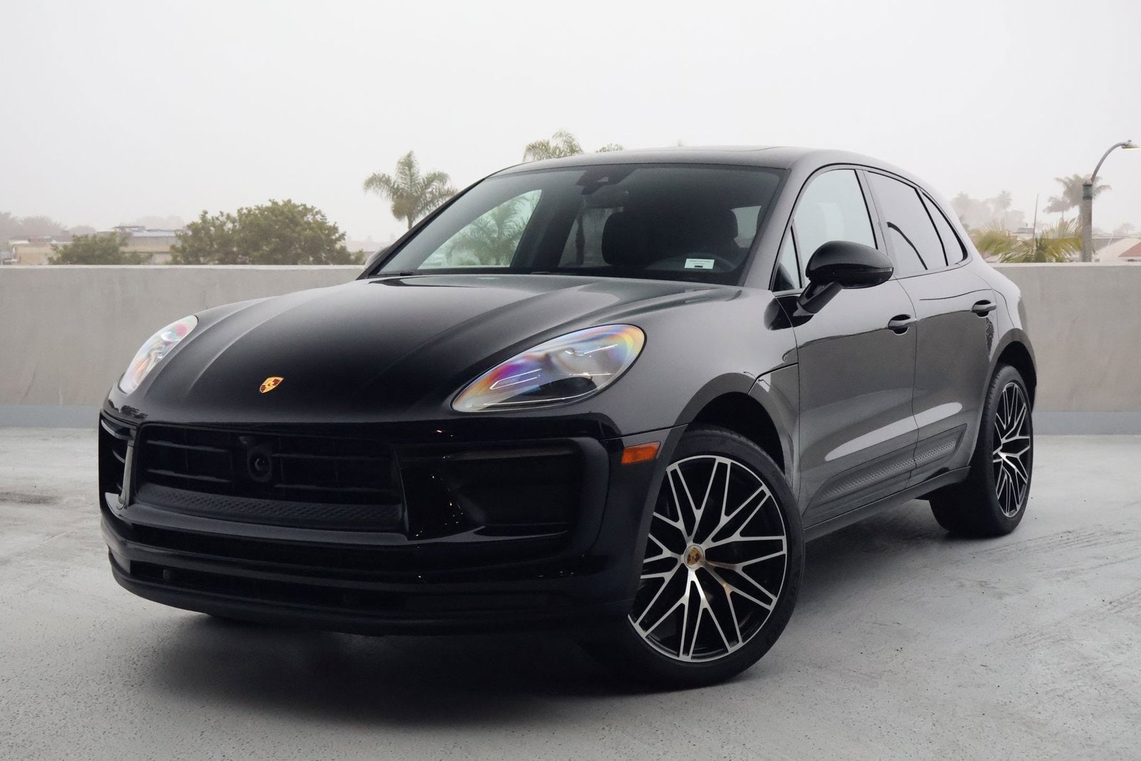 2025 Porsche Macan's photo