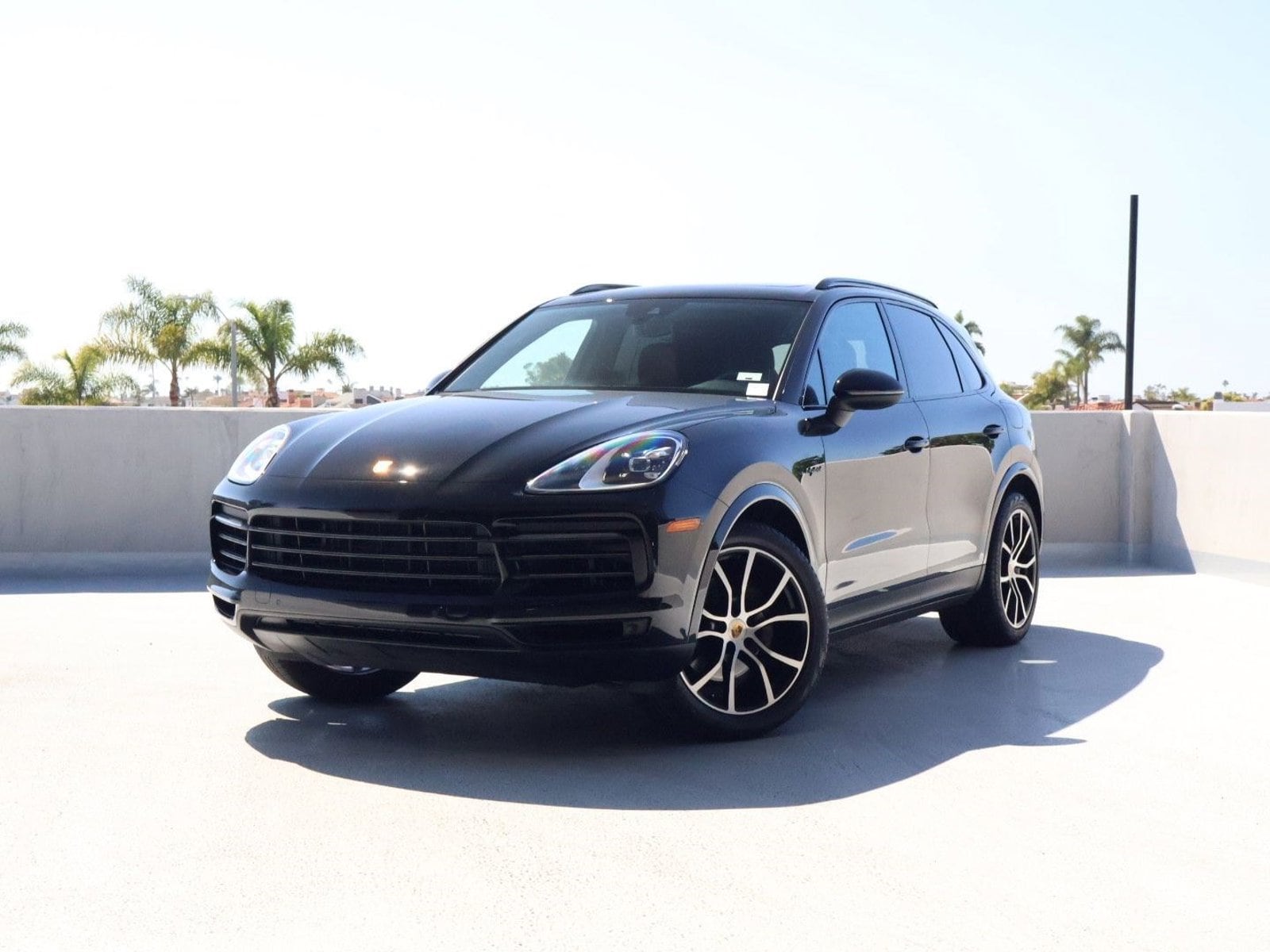 2023 Porsche Cayenne Platinum Edition