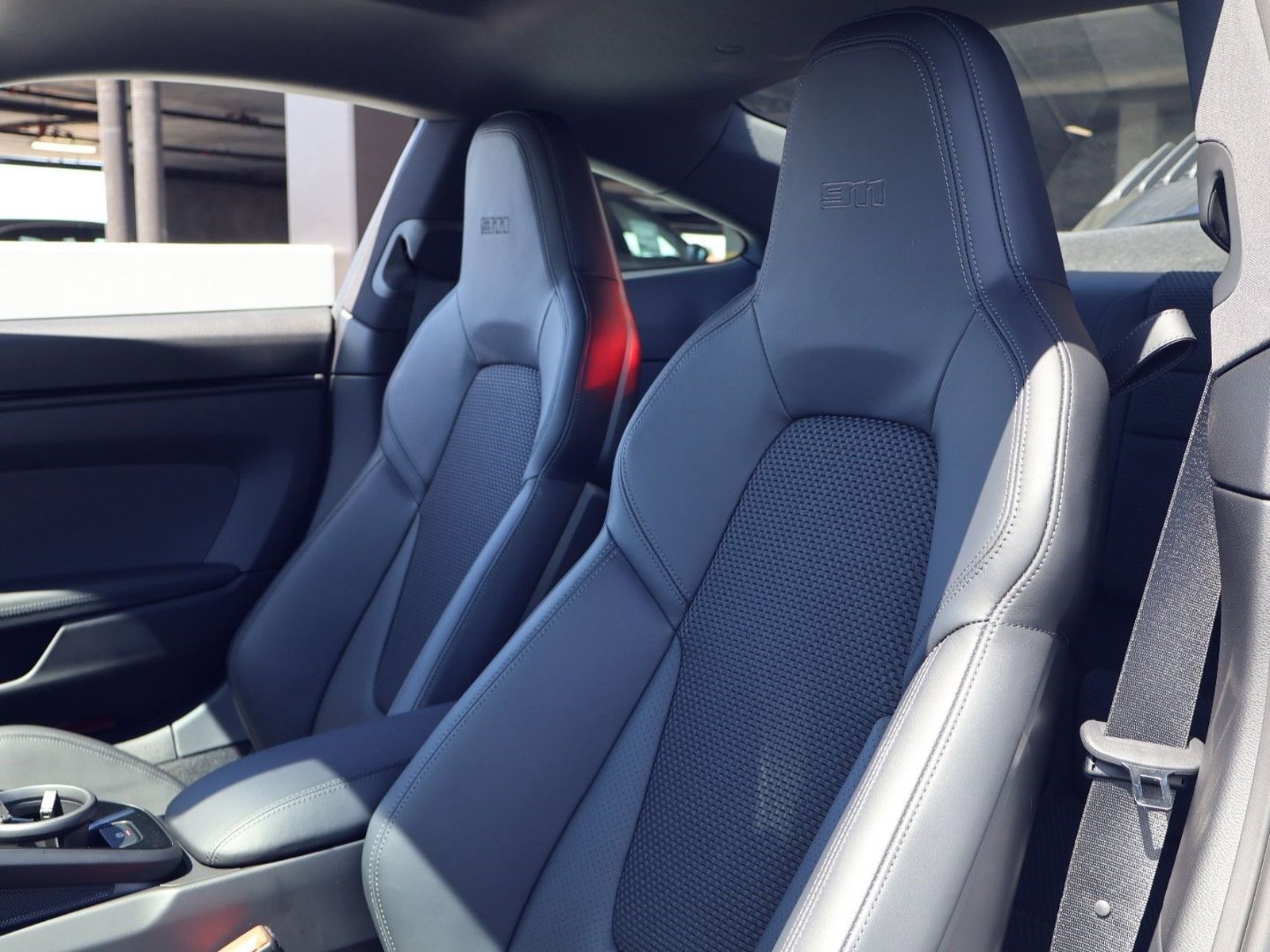 2024 Porsche 911 Carrera photo 5